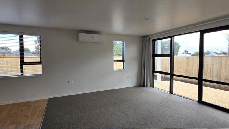 Dixon Avenue Gallery (1)