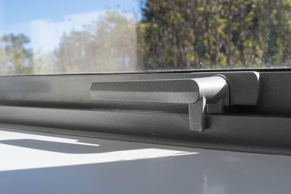 Window handle