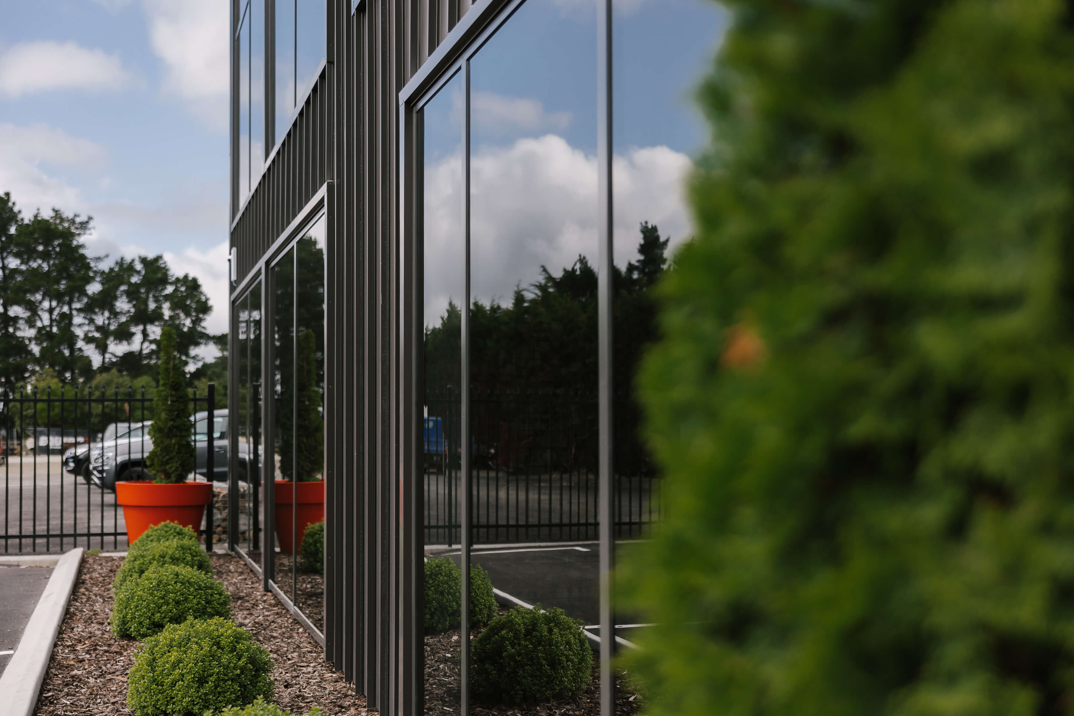 Aluminium windows for commercial buildings