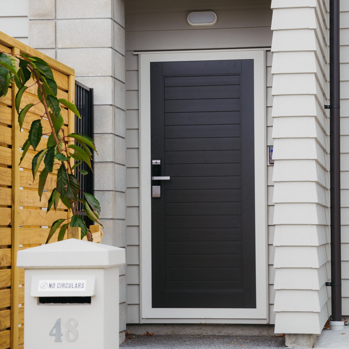 Entrance doors