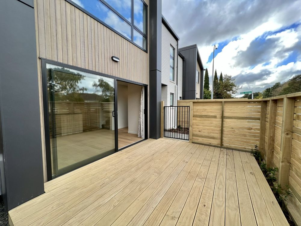 Windows for townhouses