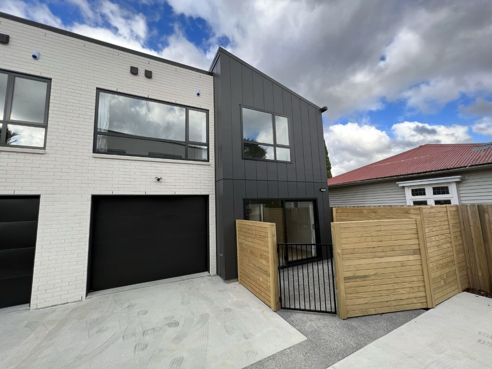 Aluminium joinery for housing development