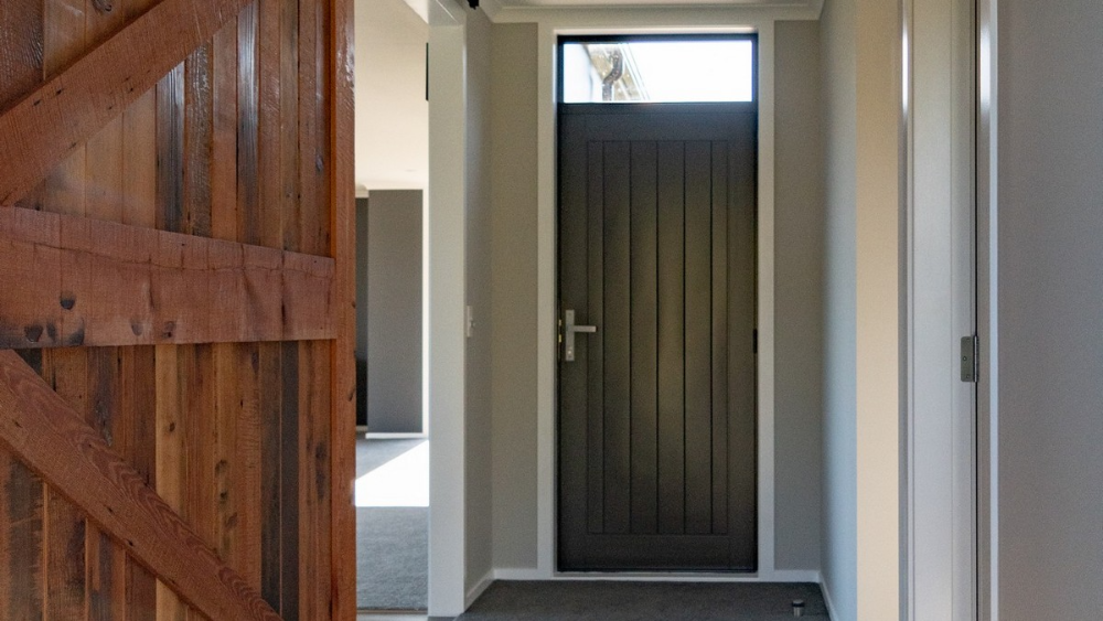 Aluminium front door suppliers