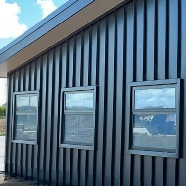 Kanihi Mawhitiwhiti Pa Awning Windows