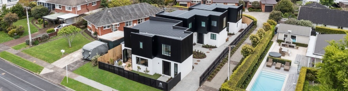 Lake Pupuke (C) ArchiPro (2) header