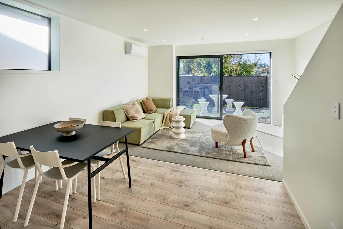 Townhouses with aluminium joinery