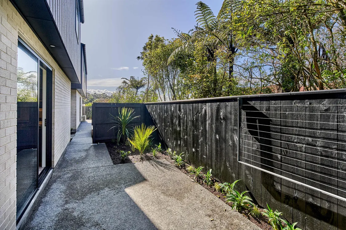 Outside area with aluminium sliding door