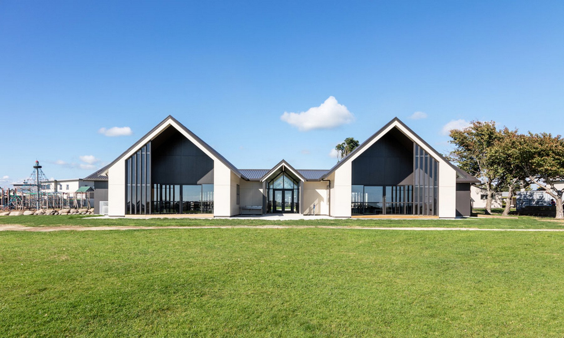 Aluminium windows and doors for Puketapu School