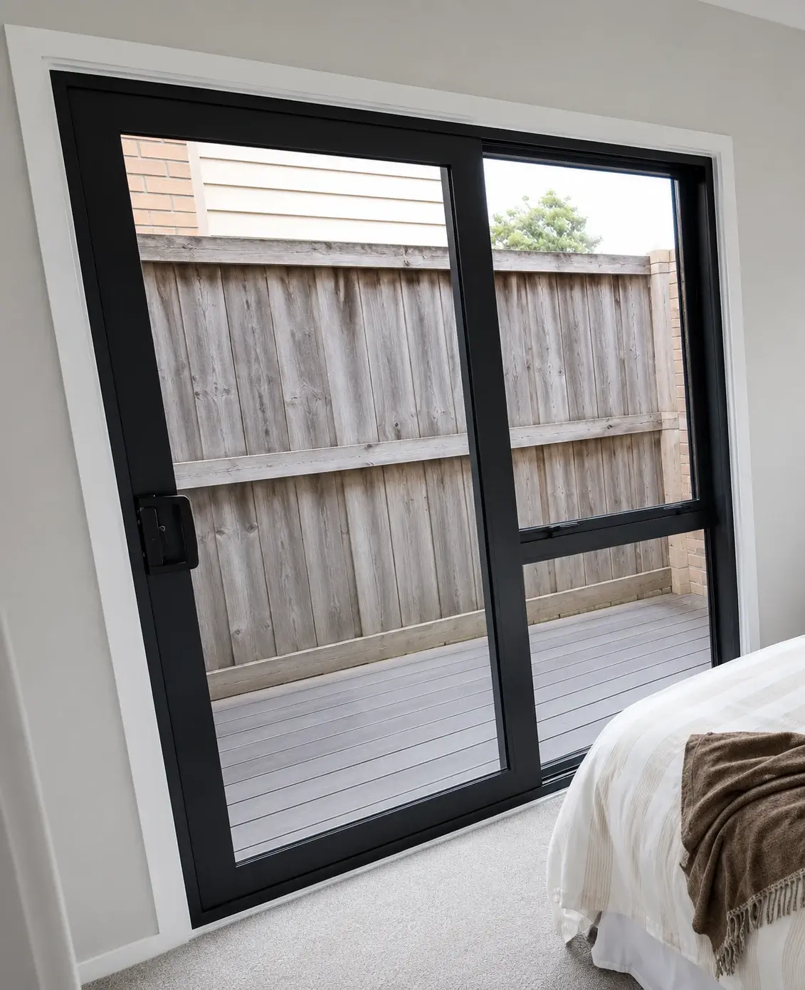 Sliding doors (2)